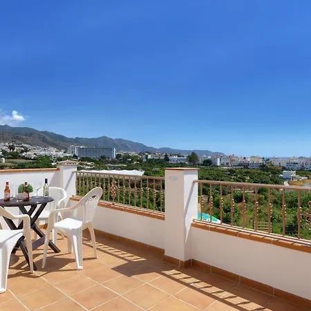 Sleeps 6 With Pool Air Con And Wifi Villa Nerja